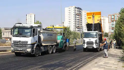 Diyarbakır'da ulaşım hamlesi: Kayapınar ve Bağlar'da iki ana cadde yenilendi