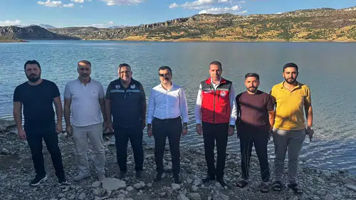 Diyarbakır Kralkızı Barajı'nda dev balıklandırma: 820 bin yavru suyla buluştu