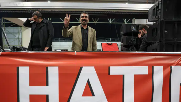 Doğan Hatun Amedspor kutlamasında: Diyarbakır’da coşku doruğa çıktı