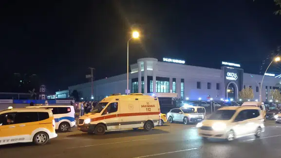 Kayapınar’daki düğün salonunda eğlence kabusa döndü Çıkan kavgada 5 kişi yaralandı