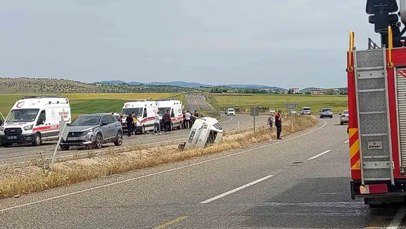 Kocaköy'de trafik kazası Takla atan otomobildeki 4 kişi hastaneye kaldırıldı
