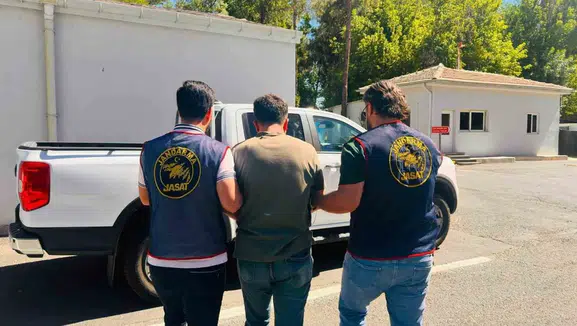 Diyarbakır genelinde Jandarma operasyonu Hakkında hapis cezası bulunan 110 kişi yakalandı