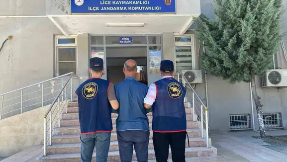 Diyarbakır'da jandarma operasyonu: Kesinleşmiş hapis cezası olan 145 kişi yakalandı