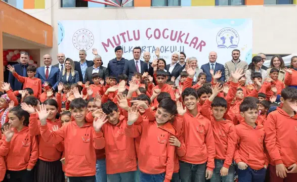 250 hayırsever destek verdi: Diyarbakır iki yeni okula kavuştu