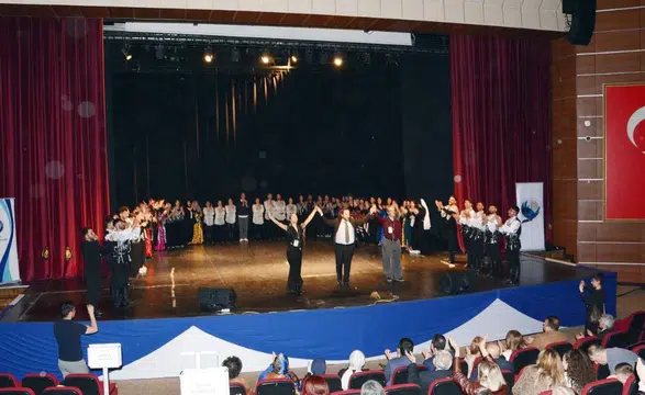 Dünya Dans Günü Diyarbakır'da kutlandı: Gazzeli çocuklar unutulmadı