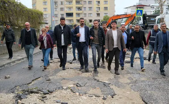 Eşbaşkan Hatun selin vurduğu Silvan'da altyapı mesajı verdi