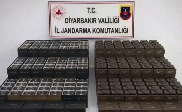 Diyarbakır'da kaçakçılık operasyonu: Gözlükten termosa her şey var