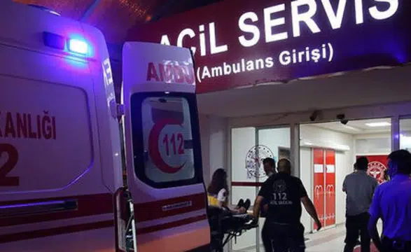 Son Dakika:Kocaköy’de husumetli aileler arasında silahlı kavga: 2 yaralı