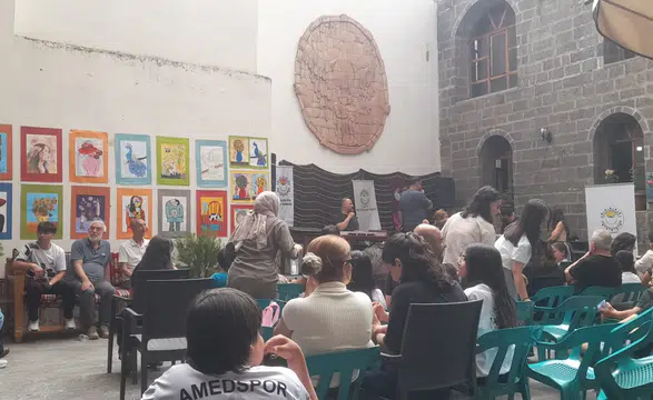 Dicle Kültür Sanat Evi’nde çocukların eserleri sergilendi