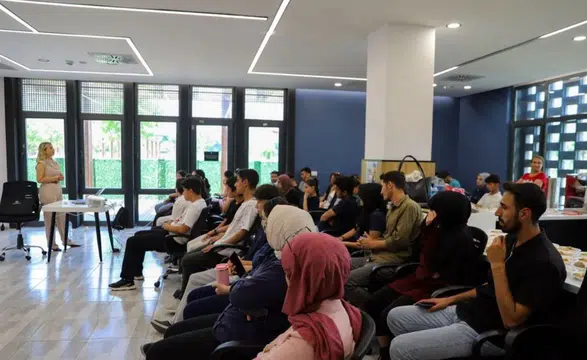 Diyarbakır'da öğrencilere YKS ve LGS öncesi kritik eğitim: Püf noktaları anlatıldı