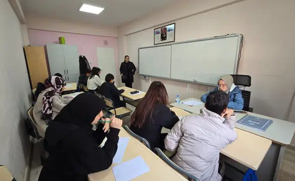 Diyarbakır'da görme engelli öğrencilere LGS desteği: Ses getiren uygulama