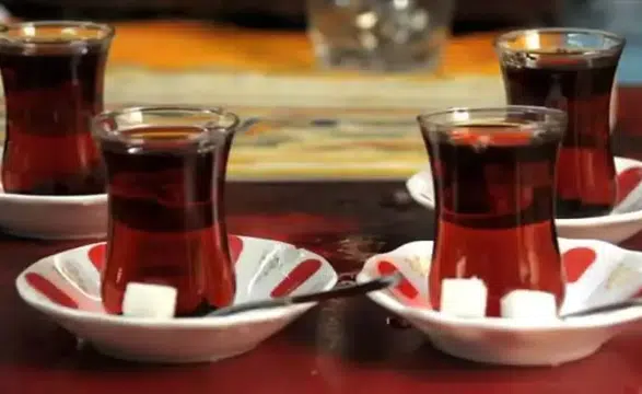 Diyarbakır'da kahvehanelerde çayın fiyatına zam geldi: İşte yeni tarife