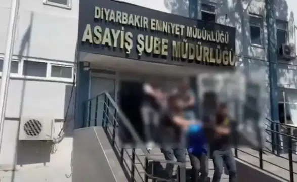 Sur'daki Banka Şubesine Silahlı Saldırıda 2 şüpheli tutuklandı