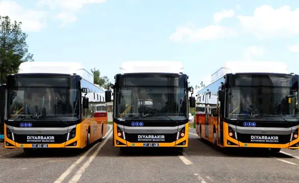 Diyarbakır'da LGS'ye gireceklere ücretsiz ulaşım jesti: Okul çevrelerinde 'tık' çıkmayacak