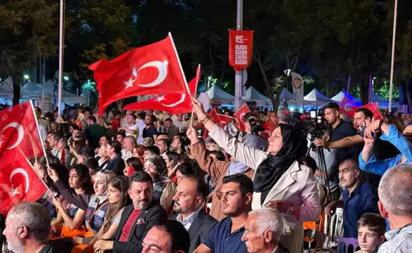 Diyarbakır'da 15 Temmuz anması Vali Zorluoğlu 10. yıl dönümü mesajını paylaştı