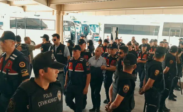 Gülistan Doku dosyasında WhatsApp yazışmaları ortaya çıktı: Eski Vali 6 suçtan tutuklandı