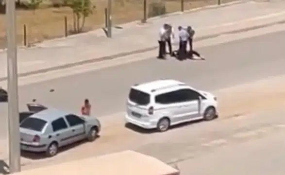 Silvan TOKİ bölgesinde motosiklet devrildi Kazada bir kişi ağır yaralandı