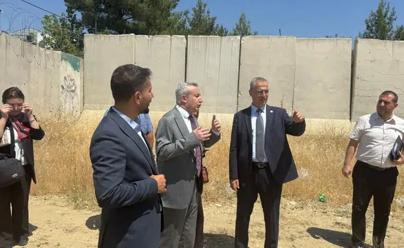 Diyarbakır'ın ilçesine hastane ve Aile Sağlığı Merkezi geliyor: Yerinde inceleme yapıldı