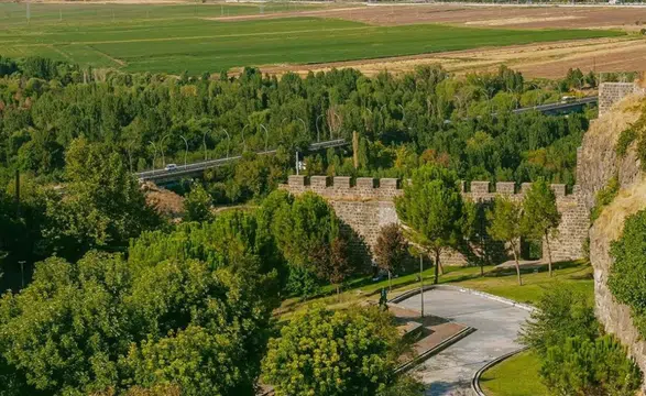 Diyarbakır'ın en sıcak ve en serin noktaları belli oldu: İşte günün hava durumu