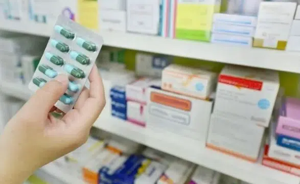 Eczanede reçetenin yarısı bulunamıyor: Diyarbakır’dan ilaç alarmı
