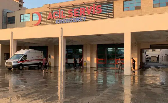 Diyarbakır'daki hastanede dip bucak temizlik: İl Sağlık Müdürü gece yarısı denetledi