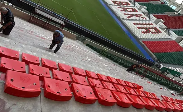 Amedspor'un maçlarını oynadığı Diyarbakır Stadı'nda hummalı çalışma: 500 adeti değişecek