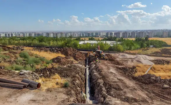 Diyarbakır'a yapılan 5 bin metreküplük içme suyu deposu yarıyı geçti