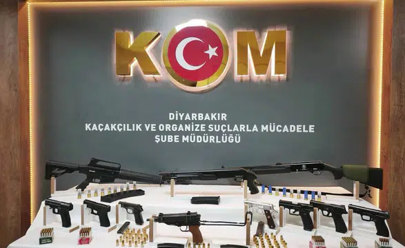 Diyarbakır merkezli silah kaçakçılığı operasyonu: 13 şüpheli gözaltına alındı