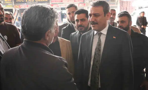 Diyarbakır sebze halinde 'Terörsüz Türkiye' bereketi: Esnafın yüzü gülüyor