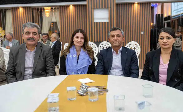 Diyarbakır'da Özpınar ve Kaya aileleri barıştı: Eşbaşkan Ay'dan birlik mesajı