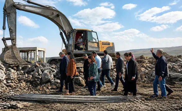 Diyarbakır'da sokak hayvanları için dev tesis: 20 bin metrekarelik bakım merkezi geliyor