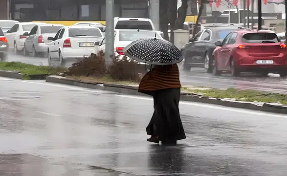 Diyarbakır'da 16 Ekim Cuma hava durumu belli oldu: Sağanak yağış var, bir de uyarı geldi