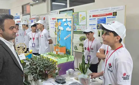 Silvanlı öğrenciler bilim dünyasına yön veriyor TÜBİTAK 4006’da 14 proje sergilendi