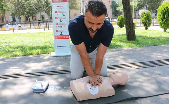 Diyarbakır'da kritik saniyeler için devreye girdi 4 farklı noktada hayat kurtaran cihazlar