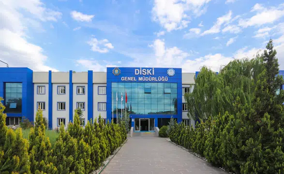 Dicle Baraj Gölü'nde skandal görüntü İçme suyu havzasında araç yıkayanlar hakkında işlem