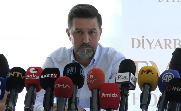 Amedspor Teknik Direktörü Besnik Hasi'den transfer açıklaması Yıldız değil savaşçı