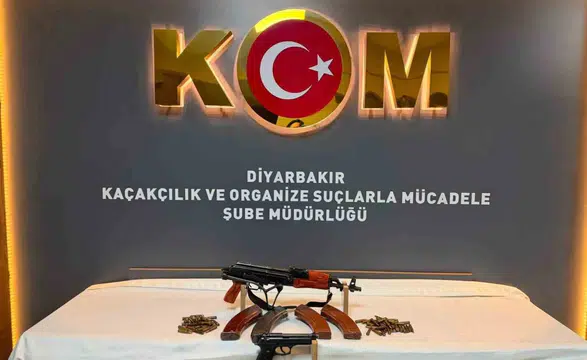 Diyarbakır Emniyeti'nden silah kaçakçılarına ağır darbe 2 kişi cezaevine gönderildi