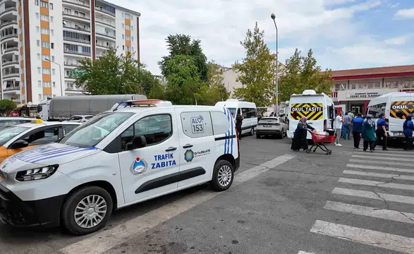 Diyarbakır'da okul servislerine sıkı denetim: Güvenlik kriterlerine uymayanlara geçit yok