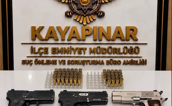 Diyarbakır Kayapınar'da geniş çaplı operasyon: Silah ve sahte kimliklerle yakalandılar