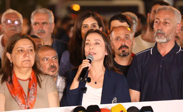 DEM Parti Eş Genel Başkanı Hatimoğulları'ndan Diyarbakır'da barış mesajı