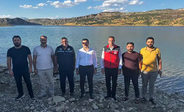 Diyarbakır Kralkızı Barajı'nda dev balıklandırma: 820 bin yavru suyla buluştu