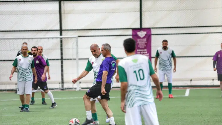 Diyarbakır'da futbol ateşi yandı: Kurumlar arası turnuva başladı