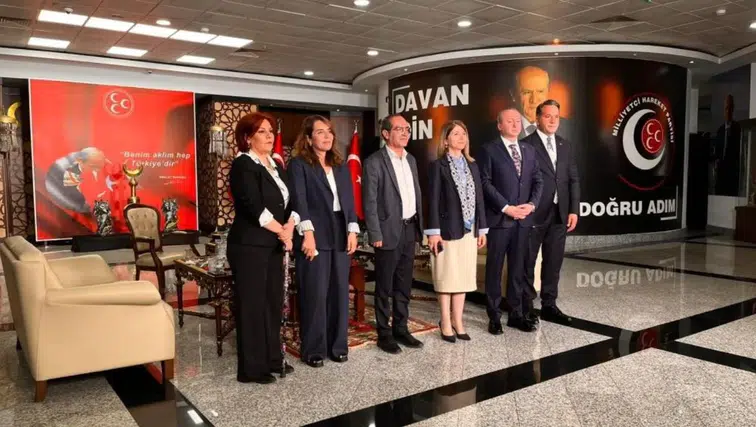DEM Parti MHP bayramlaşmada barışı konuştu: Diyarbakır vekili de heyetteydi