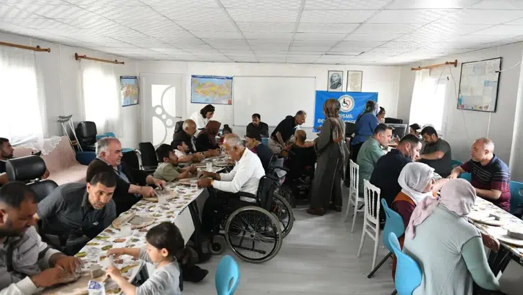 Diyarbakır Bismil'de engeller sanatla aşıldı: Seramik atölyesinde anlamlı buluşma
