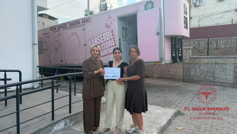Diyarbakır'da kadın ve erkeklere ücretsiz kanser taraması: Mobil araç devrede