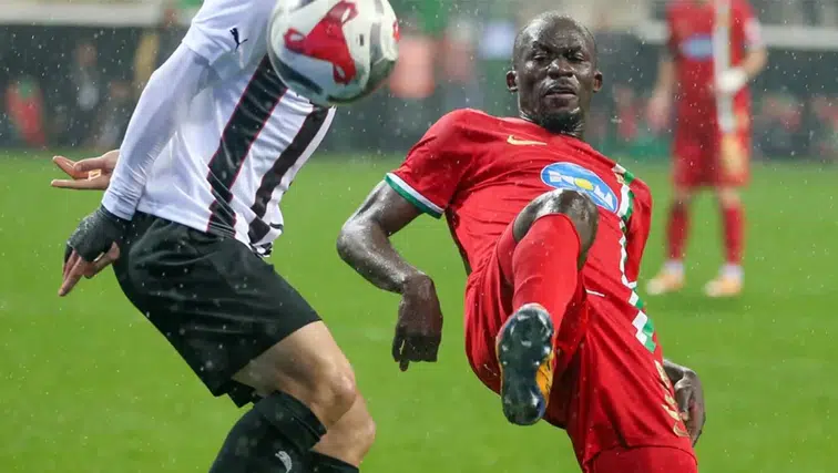 Afena-Gyan duygusal bir mesajla Amedspor'a veda etti: Taraftara özel parantez açtı