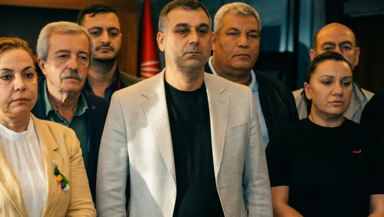 CHP Diyarbakır'da toplu istifa kararı: Eski Başkan Berk yeni adreslerini açıkladı