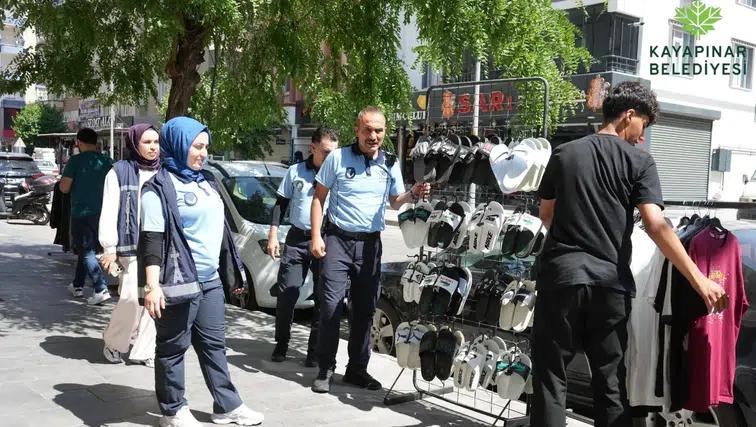Diyarbakır'da işgale geçit verilmedi: Yayaların yolu açıldı