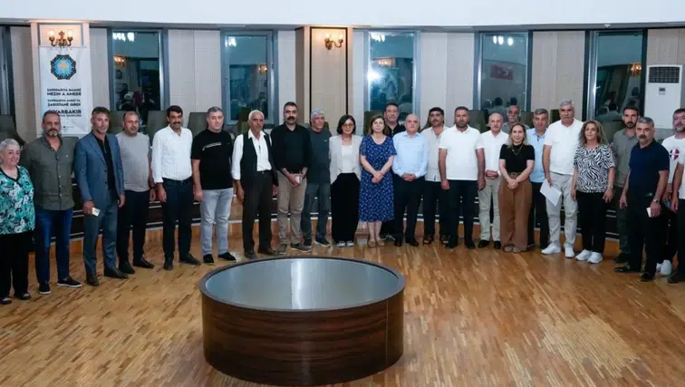 Diyarbakır'da geride kalan 2.5 yılın bilançosu muhtarlarla masaya yatırıldı