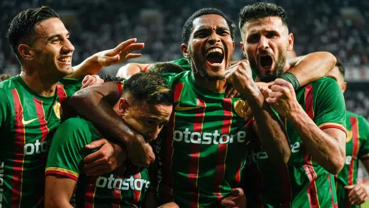 Süper Lig'de 33 hafta sonra lider değişti, Amedspor ilk haftadan zirveye kuruldu